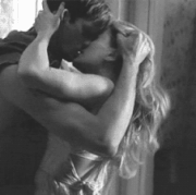making out gif 26.gif