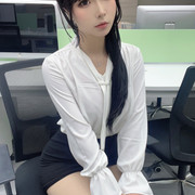 048