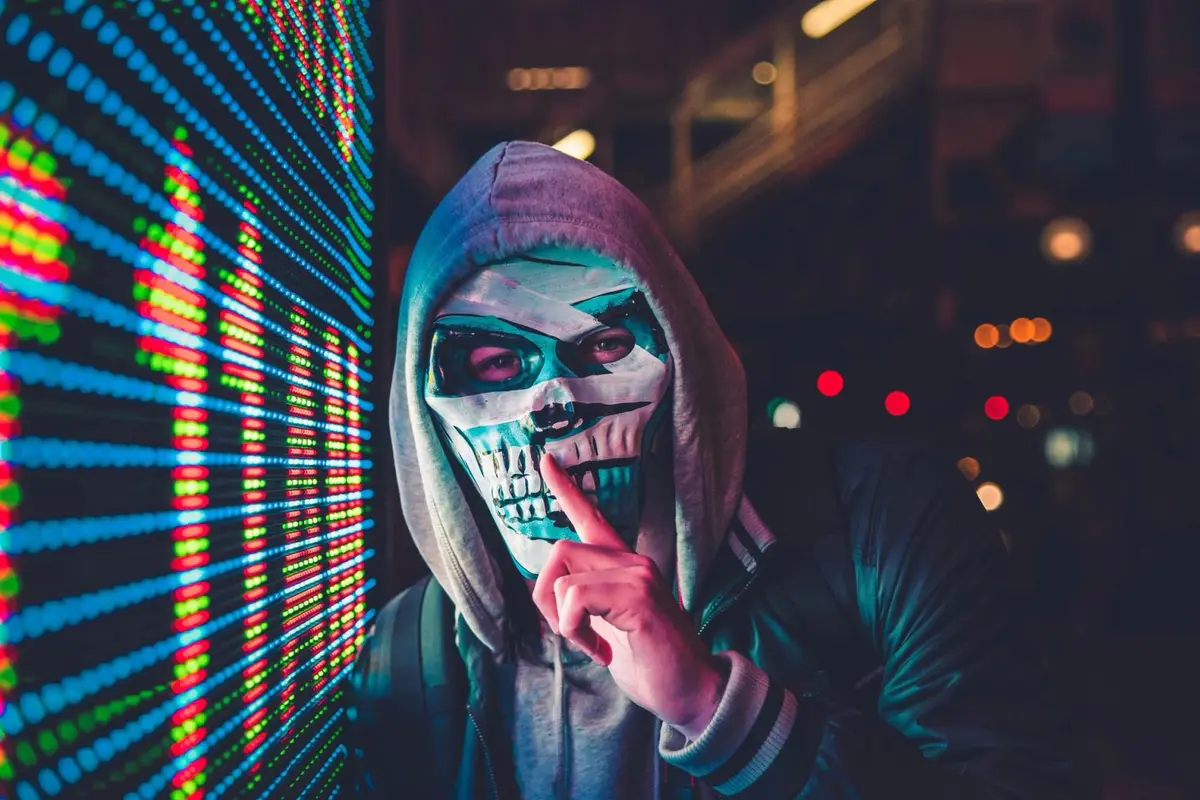 Site-ul de pariuri false drenează 8,5 milioane de dolari în XRP de la zeci de investitori care promit un randament ușor