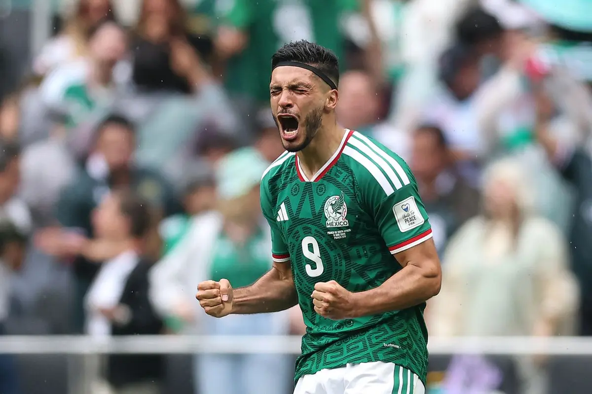 England Goalkeeper Confronts Unsettling World Cup Precedent in Mexico City Showdown