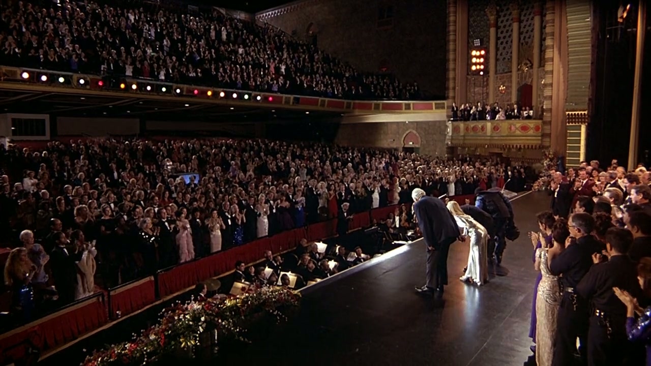 Naked Gun 33 1/3: The Final Insult Screenshot