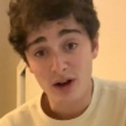 noah-schnapp-1