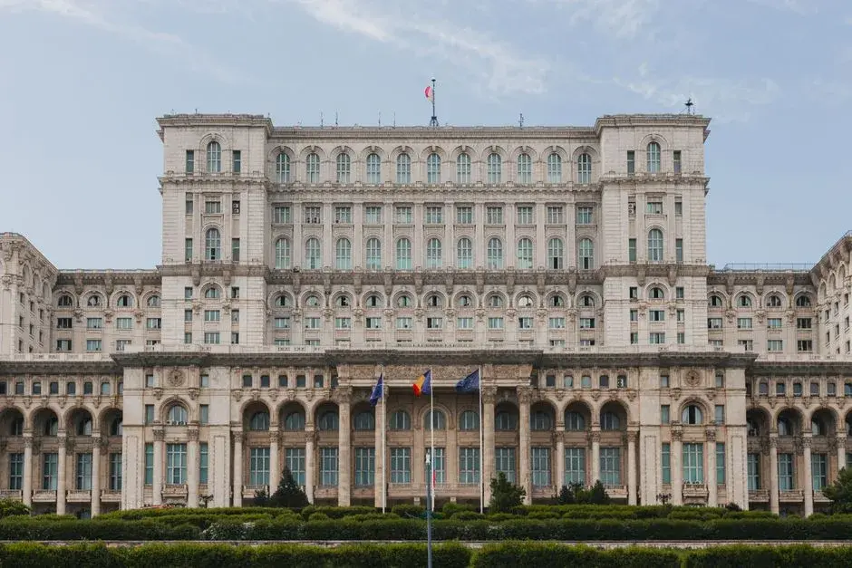PSD caută premier: Nicușor Dan, piesă cheie în jocul politic de la București