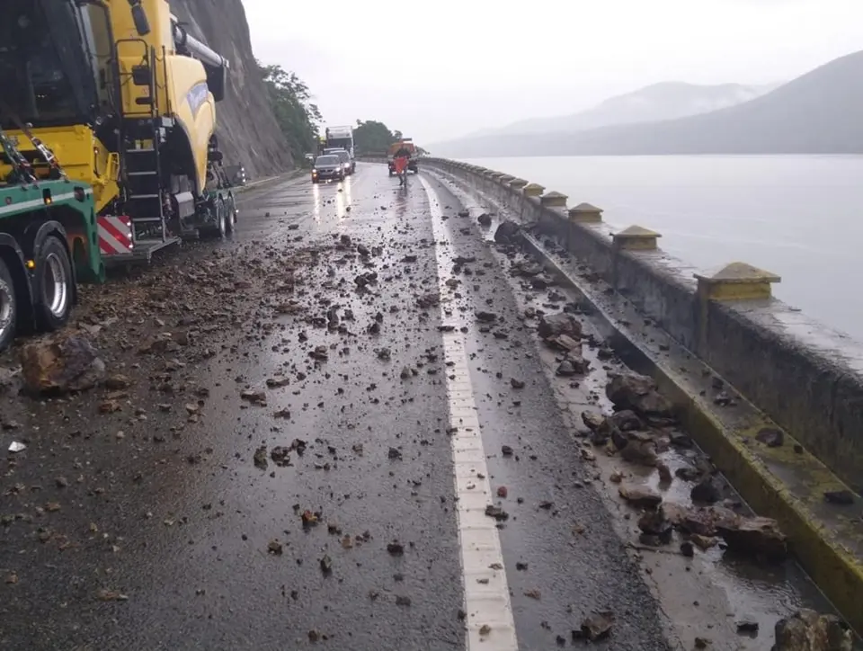 Prima hartă a zonelor cu risc de căderi de roci, realizată în România