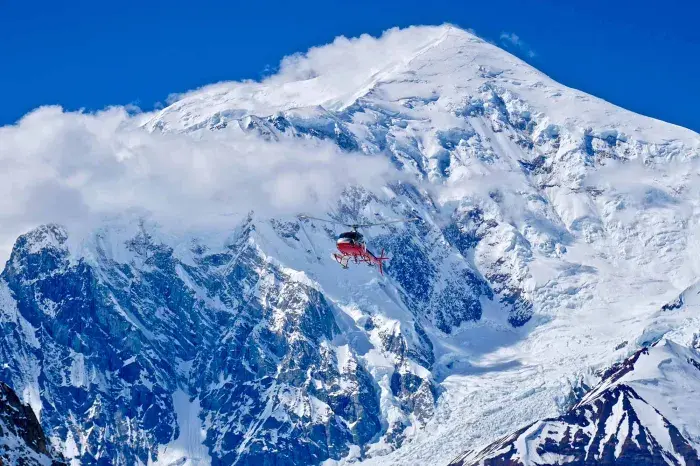 Eforturi de salvare pentru alpinisti raniti pe muntele McKinley