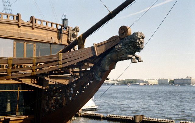 ship-lion.jpg