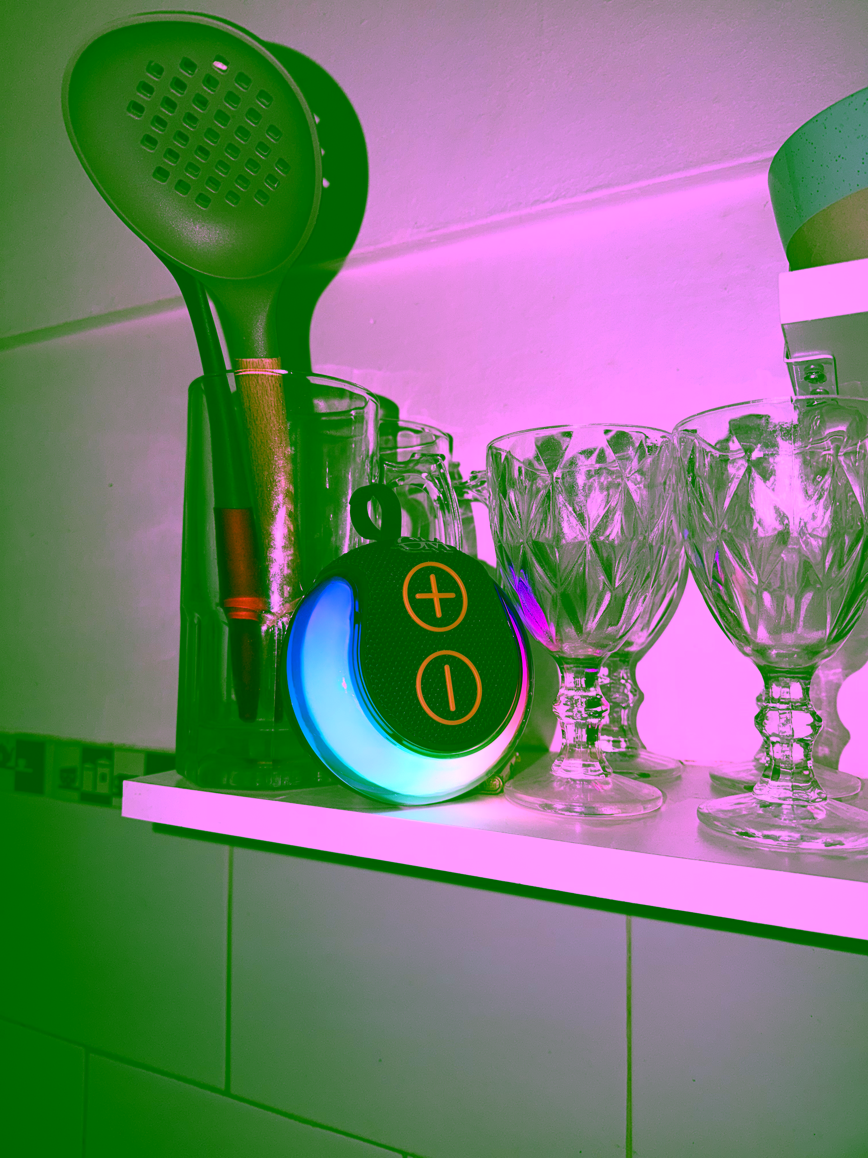 Parlante Bluetooth portátil OM-C8