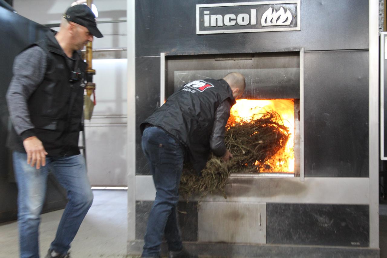 Santa Fe: Quemaron más de 40 kilos de marihuana y cocaína
