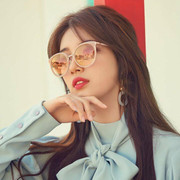 suzy 952981