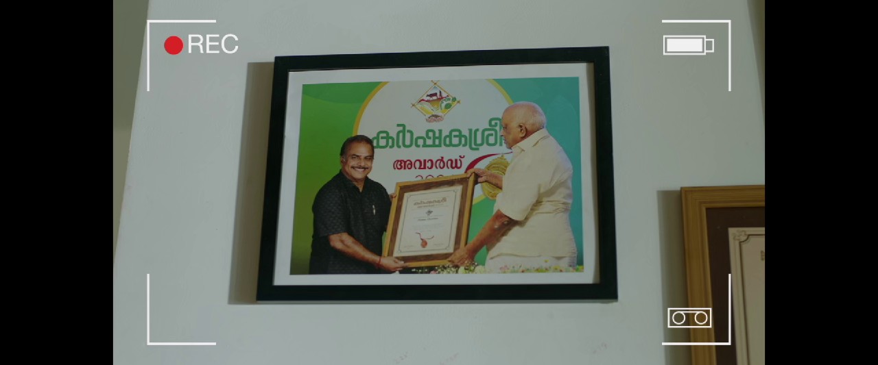 916 Kunjuttan (2025) AMZN WEB-DL Malayalam 1080p HEVC DDP 5.1 ESub CineVood.mkv.0002.jpg