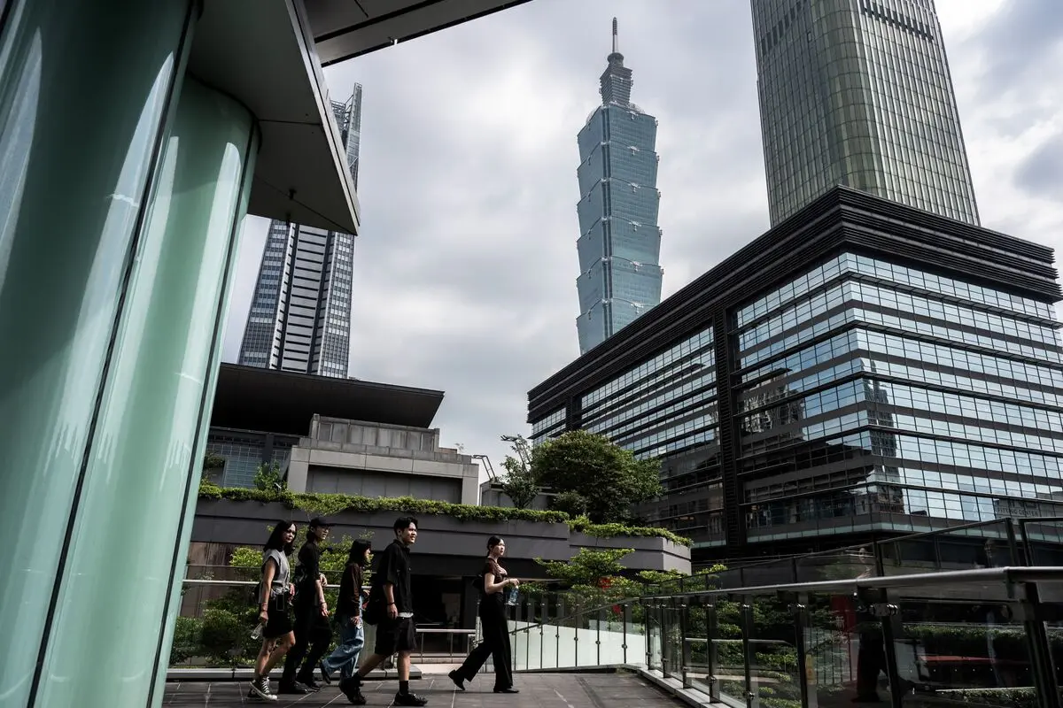 Taiwanese Investors Take on Debt to Ride AI Stock Frenzy