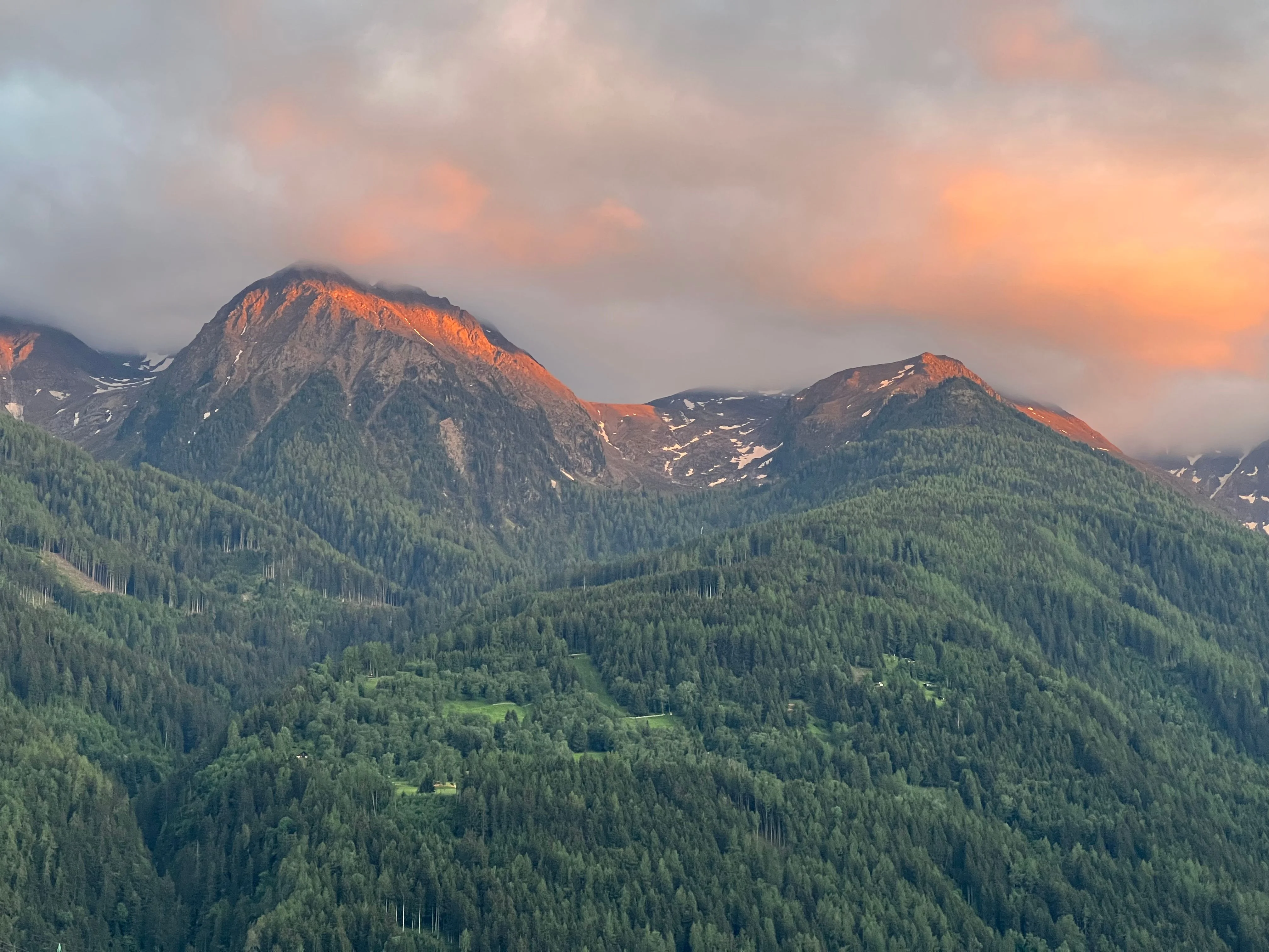Bergpanorama bei Telfs in Tirol