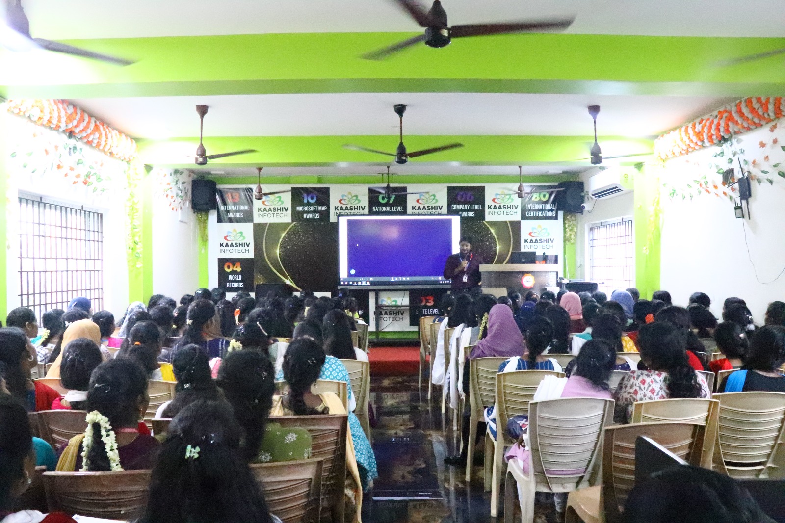 Rajeswari College of Arts and Science for Women 4 iv 4