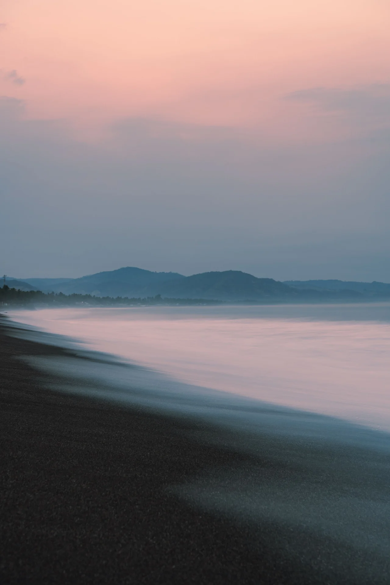 High quality minimalist sunset beach wallpaper by Edu Raw from Pexels