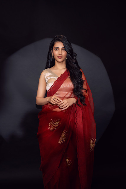 Shruti-Haasan-7