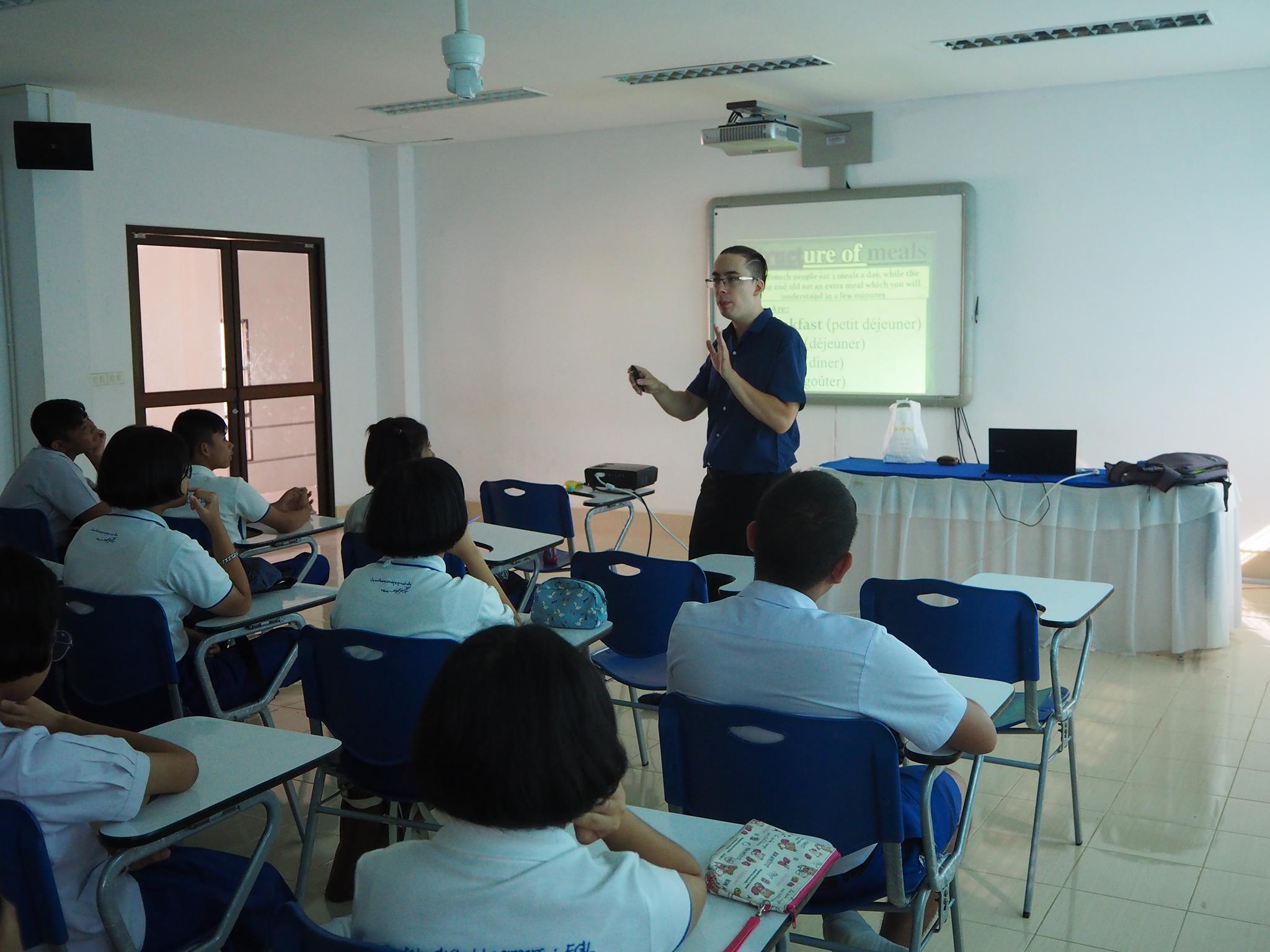 Teacher Alexis teaching a class