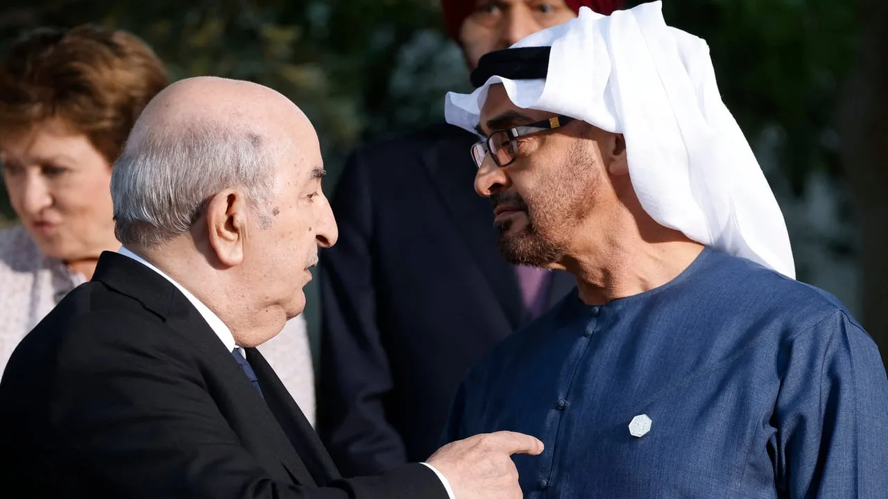 Illustration - Algérie-Émirats : la rupture diplomatique s'envenime sur les réseaux sociaux