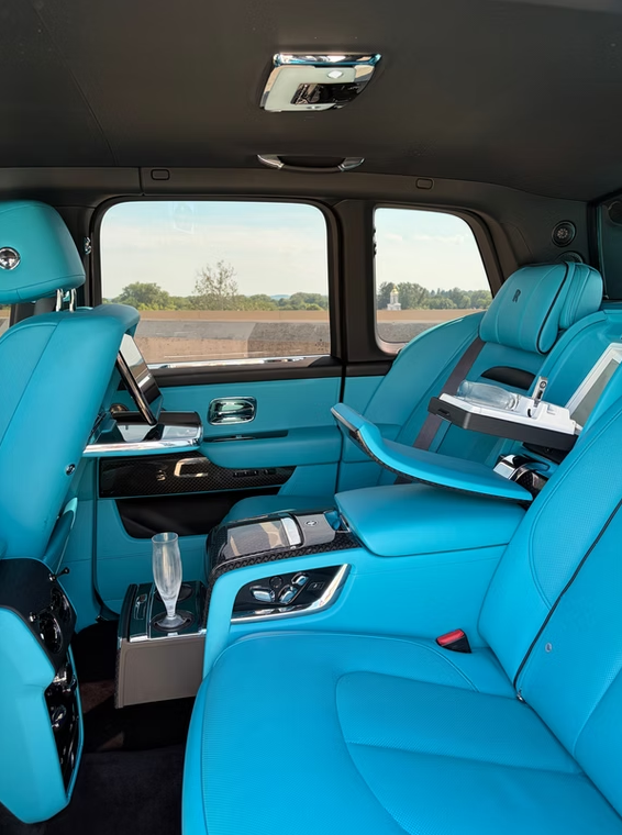 Rolls-Royce Cullinan photo 6