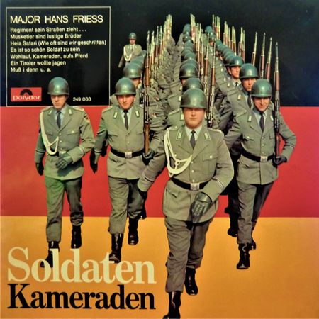 Musikkorps und Chor der 11. Panzer-Grenadier Division - Soldaten Kameraden (2000)