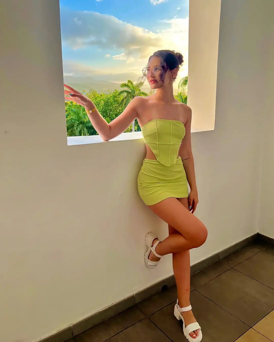 Liz Jordan Wallpapers Insta Sport Bio (1)