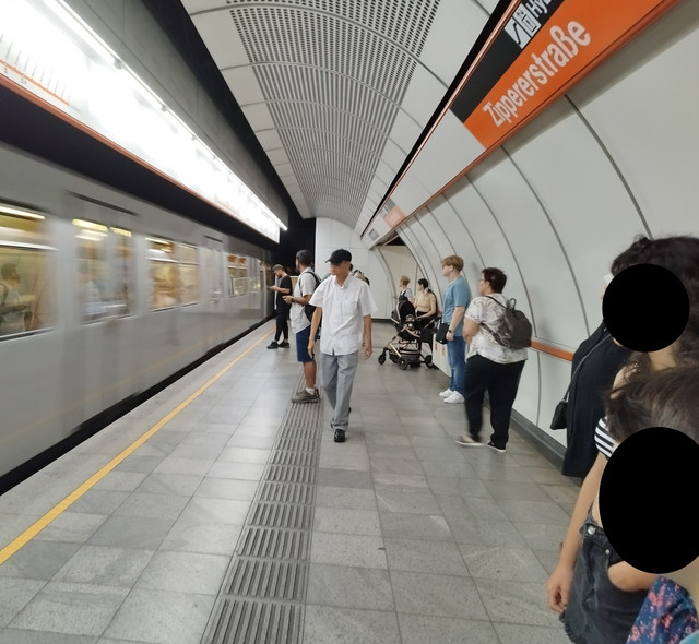 DIA 10. Viena. Schönbrunn y Ring. Lunes 10 de julio - Ruta en bici del Danubio- julio 2023 (1)