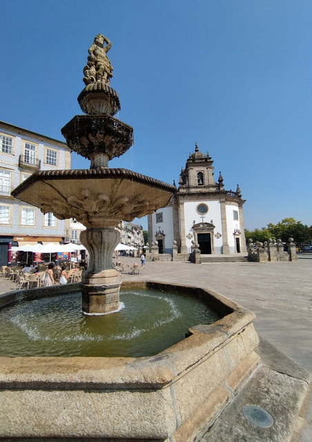 Domingo 16 de Agosto. Barcelos y Sta. Luzia - Algarve y algo mas (16)