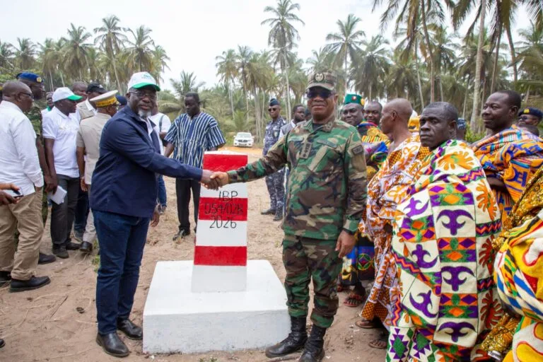 Illustration - Côte d'Ivoire-Ghana : 78 bornes plantées pour sceller une frontière apaisée