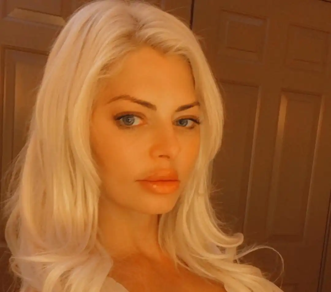 Ashley Kirk Wallpapers Insta Fit Bio (13)