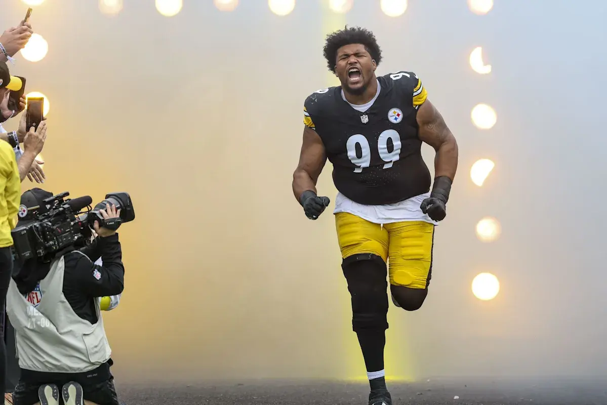 NFL Eyes Three Former Ducks for Breakout 2026 Season