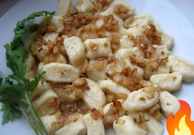 Постер Галушки творожные со шкварками