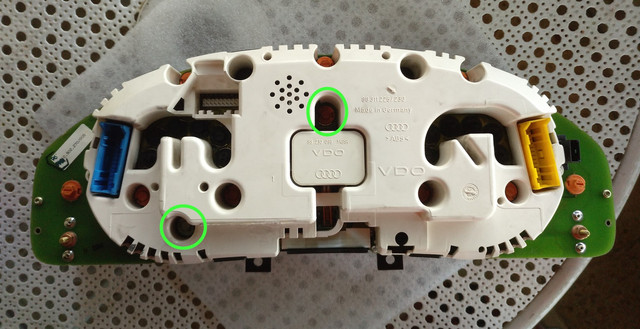 Cluster back
