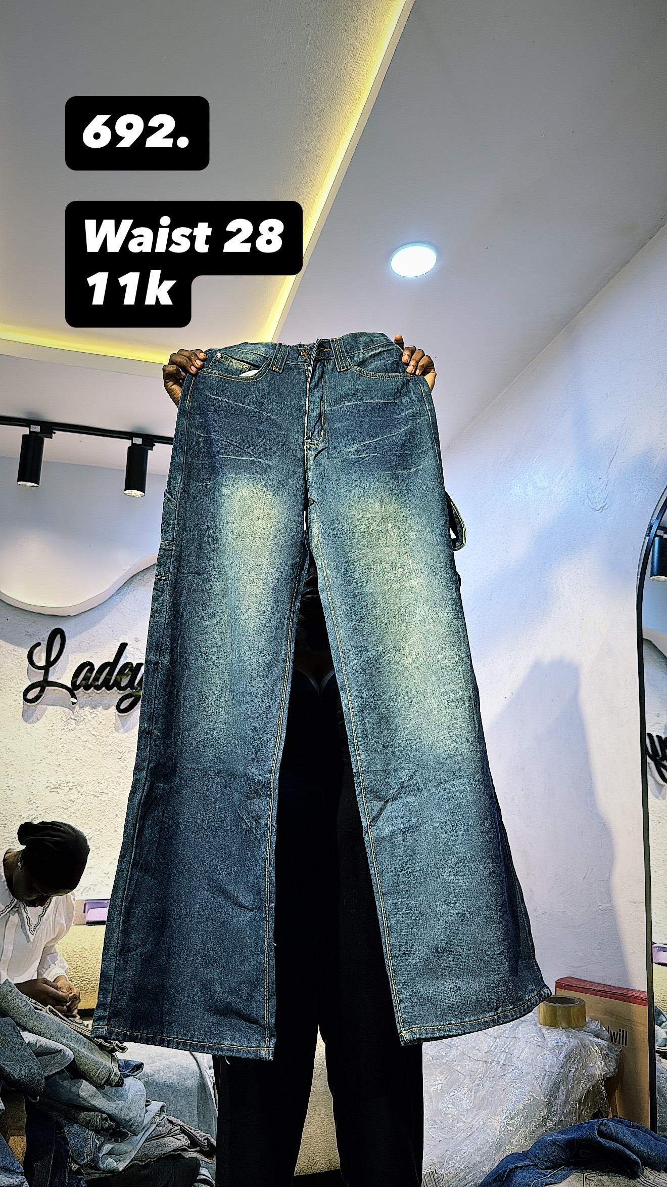 Waist 28