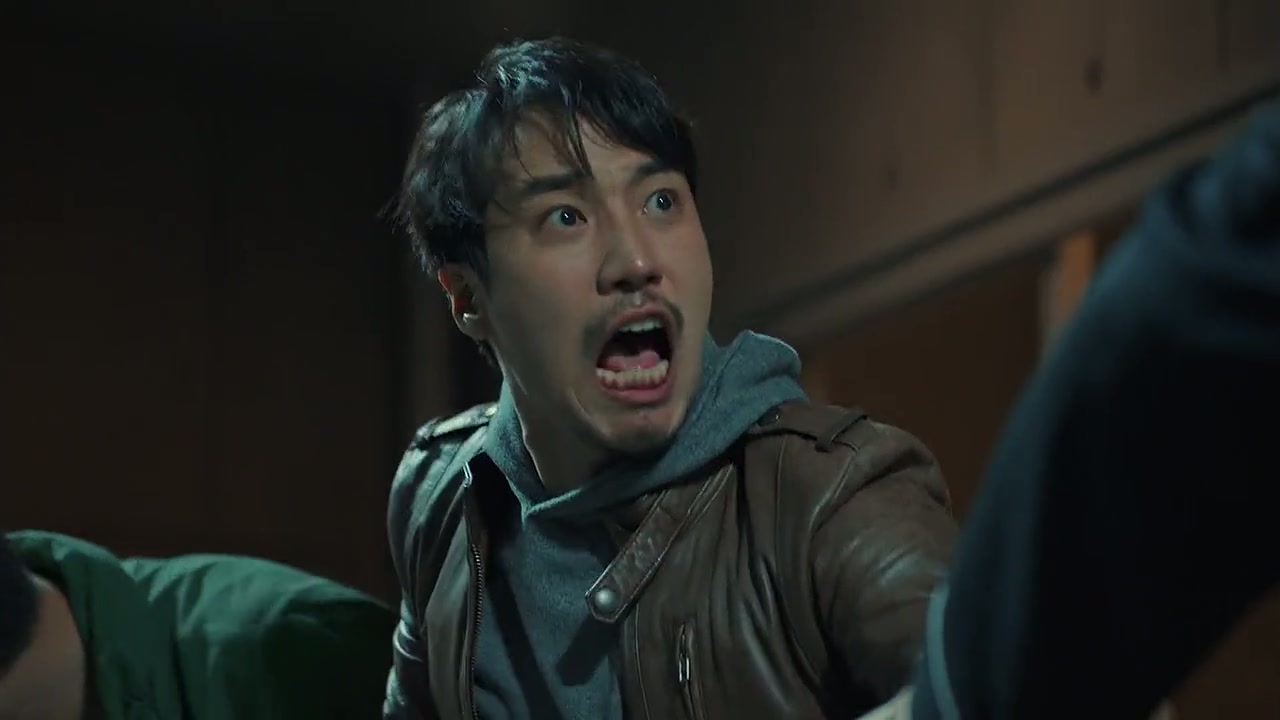 Mr. Queen Screenshot