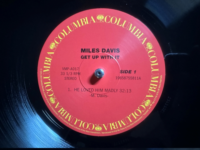 Mile-Davis-Get-Up-With-It-Label.jpg