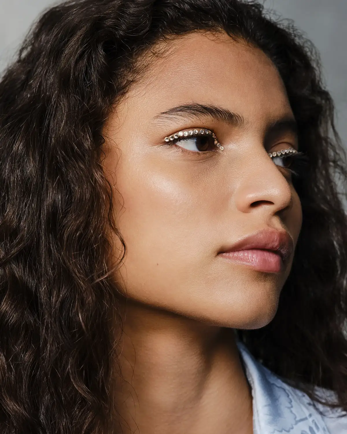 Sparkles Take Centre Stage in Summer Makeup