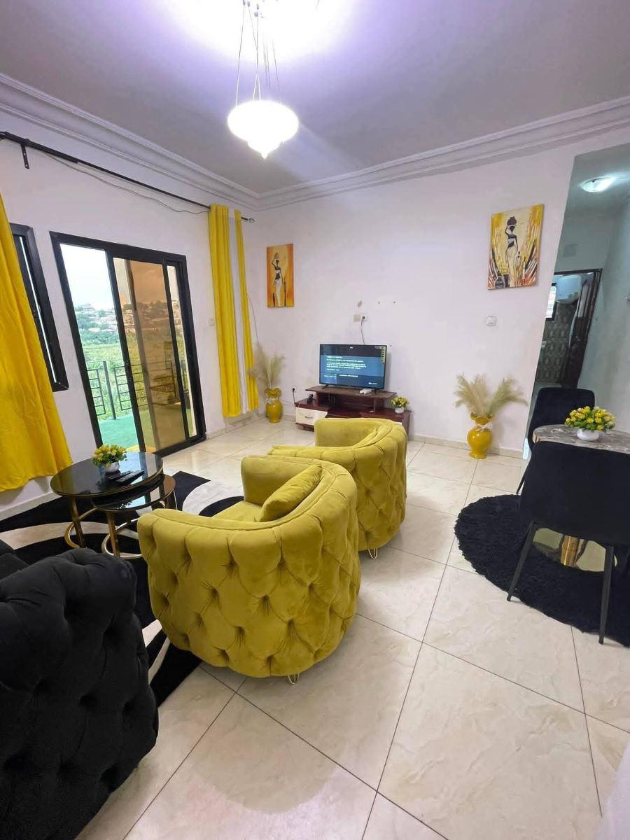 Bureau à louer à Yaoundé - 560000 FCFA/Mois