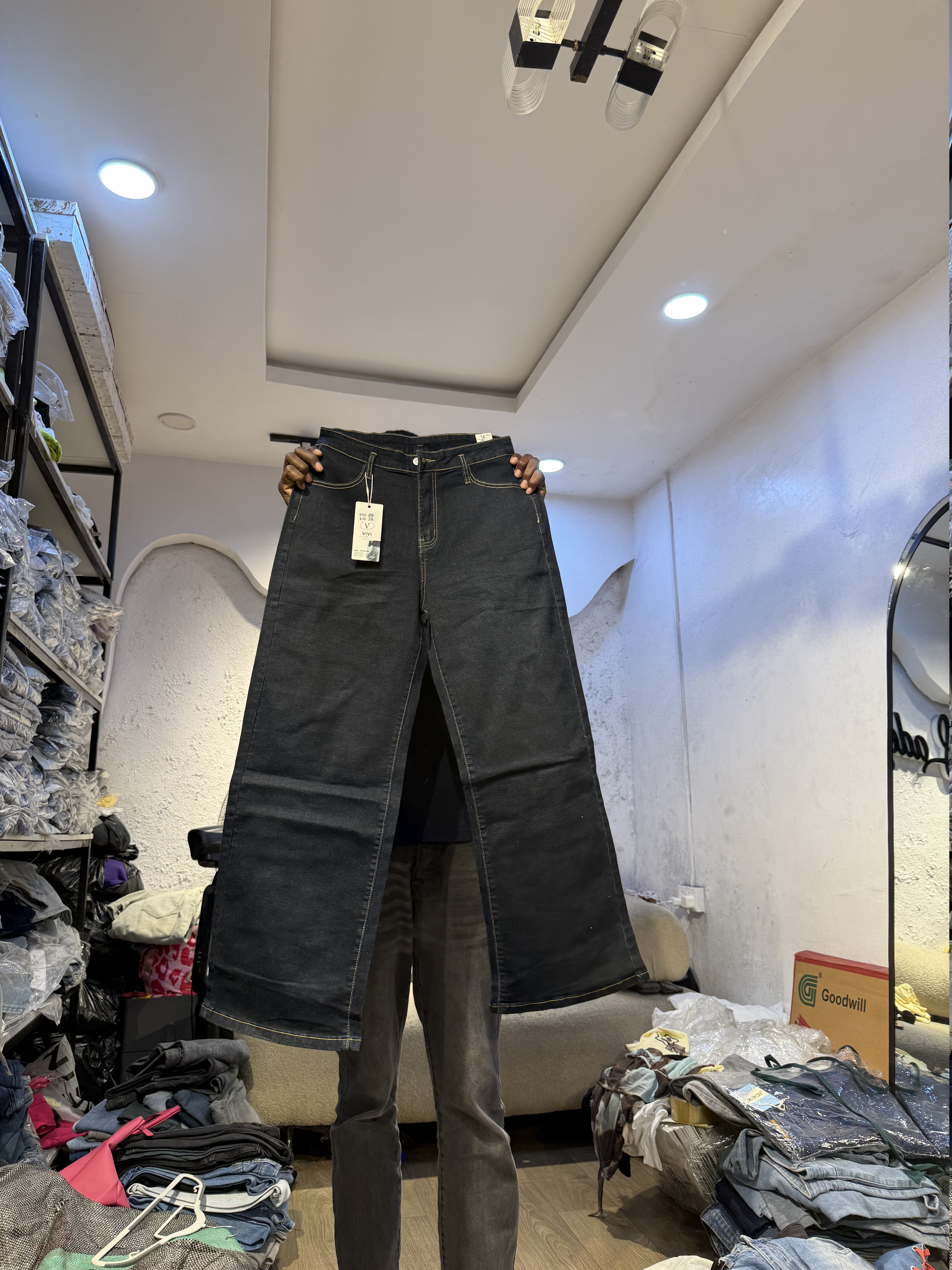Waist 32