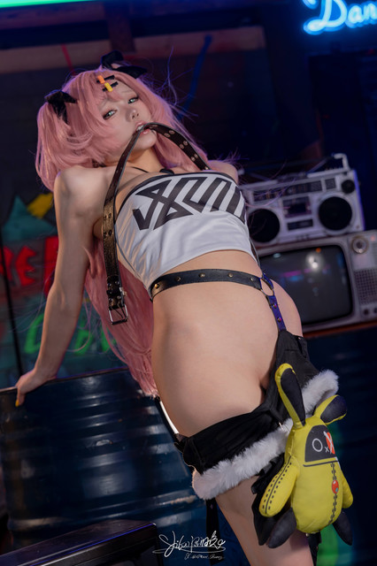 034
