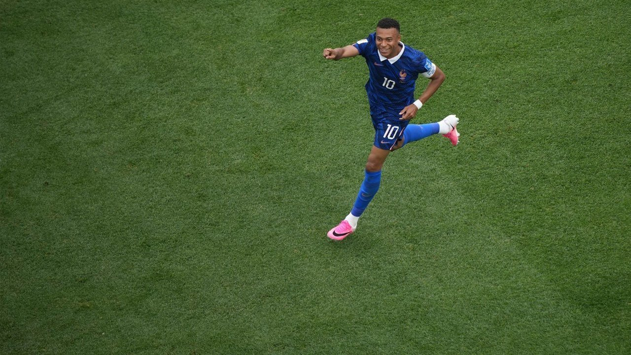 Kylian Mbappe Cetak Rekor Langka, Lampaui Pencapaian Messi dan Ronaldo