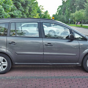Zafira-04