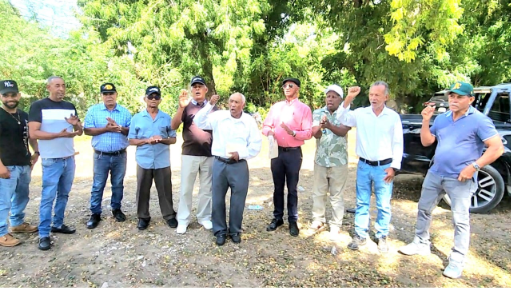 Tabaqueros del Cibao piden a Abinader intervenir ante crisis por importación de tabaco.   .