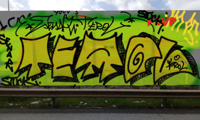 Graffiti artwork by senartolai