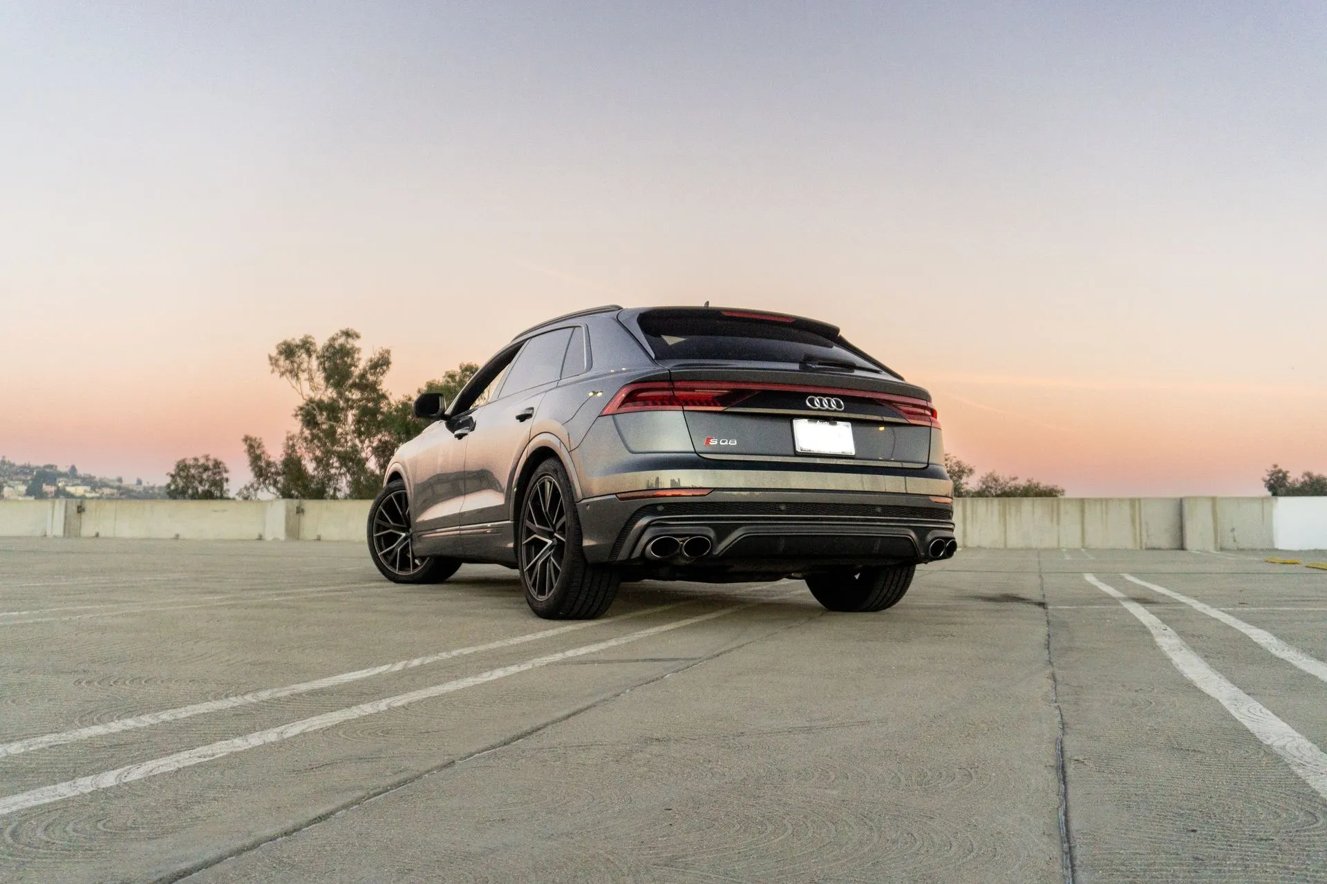 Audi SQ8 photo 4