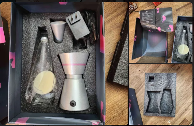 A customer's lavalamp broken on delivery