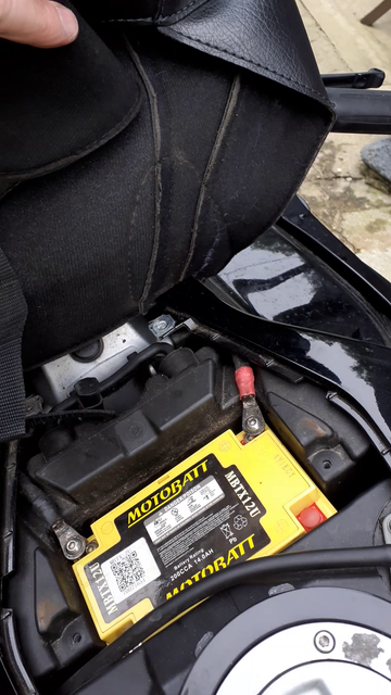 20200223-replacement-battery-1
