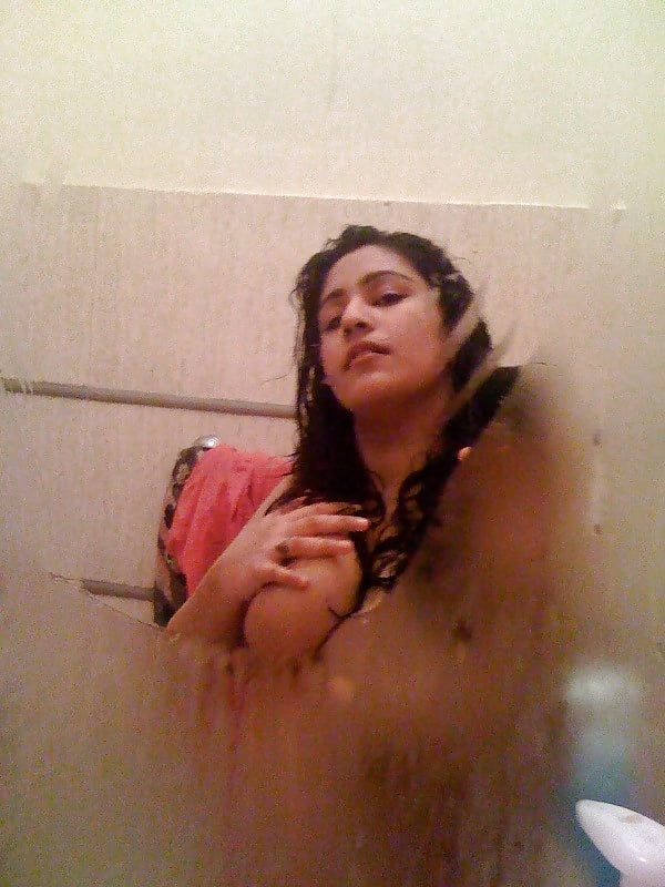 ANUJSINGH-COLLECTION06.jpg