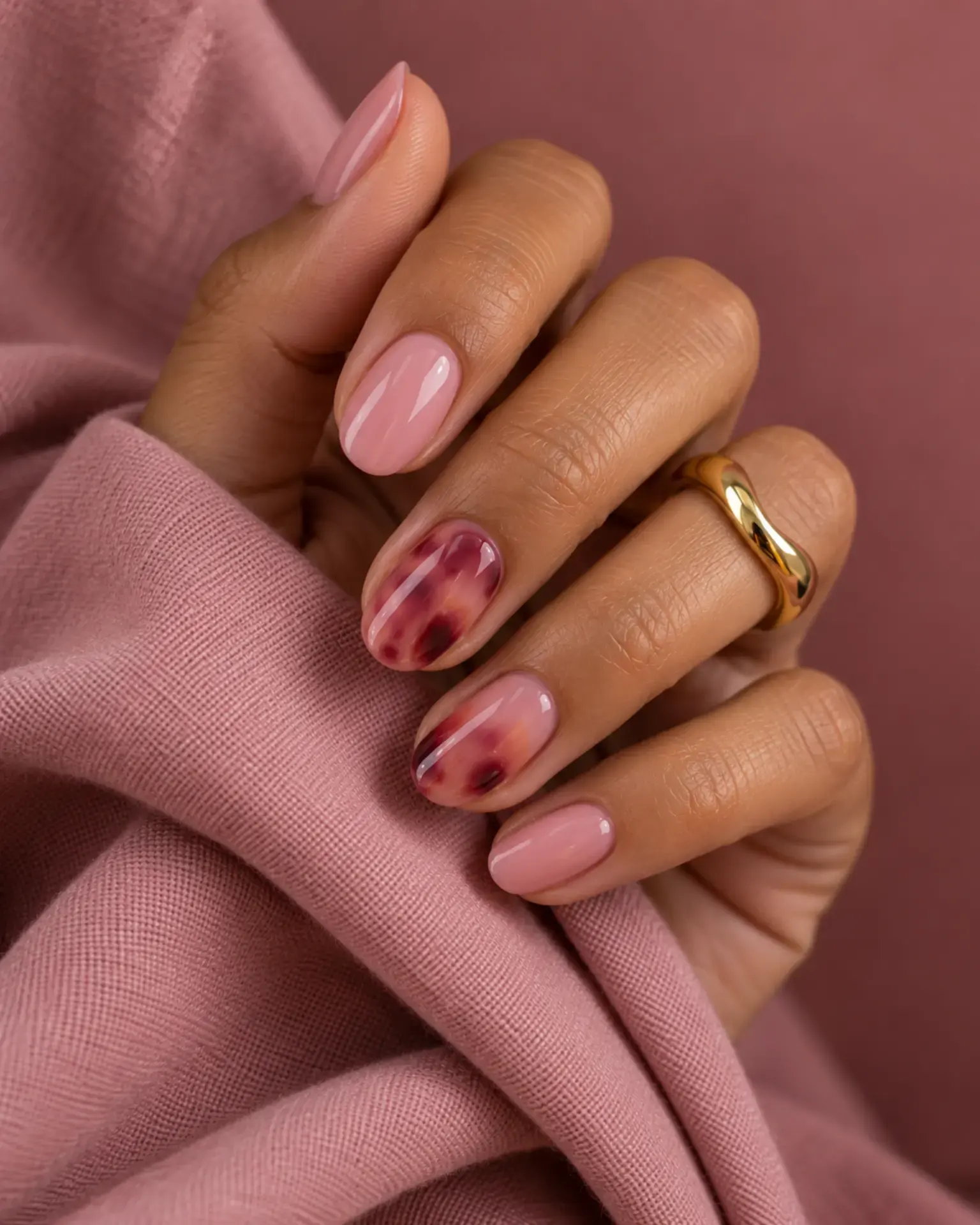 Pink Tortoiseshell Accent manicure inspiration for pink nail ideas