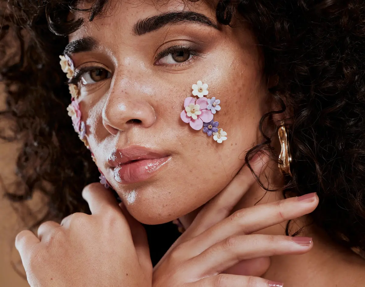 Summer Skin Woes: Understanding Seasonal Breakouts