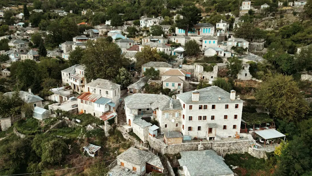 Vila de milioane de dolari de pe râu, scoasă la vânzare în Brisbane