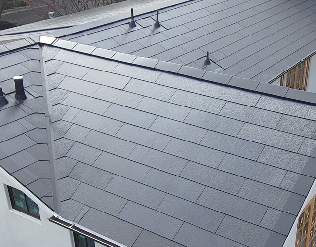 Thermal imaging of Tesla solar roof